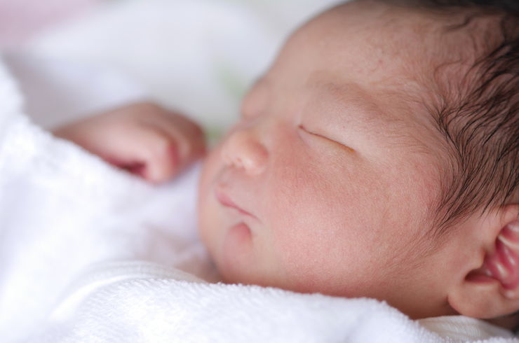 産まれたての赤ちゃん